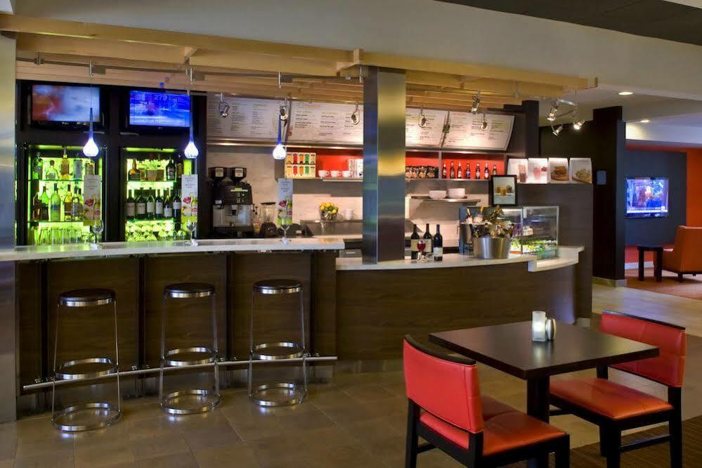Sonesta Select Boston Stoughton Hotel Exterior photo